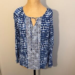 Faded Glory Blue and White Patterned Blouse